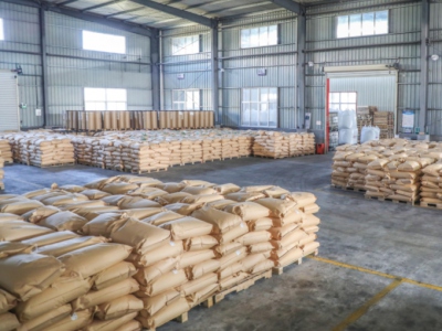 塑料改性助劑倉(cāng)庫(kù)